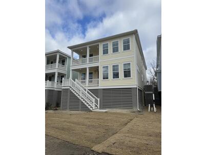 Photo 1 of 25 : 714 Minton Road