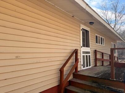 Photo 1 of 2 : 218 Cat Hole Lane