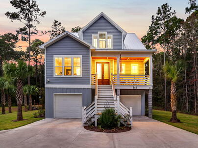 Photo 1 of 25 : 368 Mercantile Road