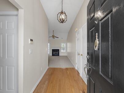 Photo 1 of 25 : 219 Burton Avenue