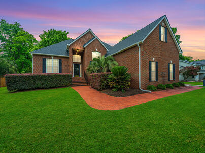 Photo 1 of 25 : 1000 Bakers Landing Drive