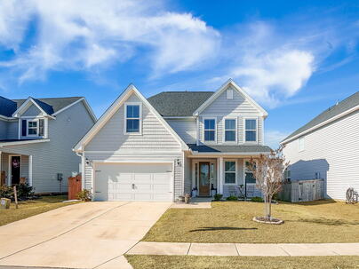 Photo 1 of 20 : 728 Sportsman Road