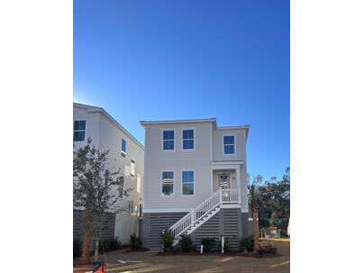 Photo 1 of 25 : 748 Minton Road