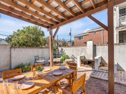 Photo 1 of 25 : 140 Spring Street