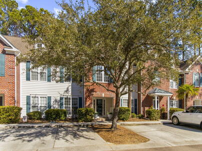 Photo 1 of 25 : 1683 Camfield Lane