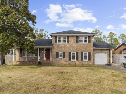 Photo 1 of 25 : 1832 Alice Drive