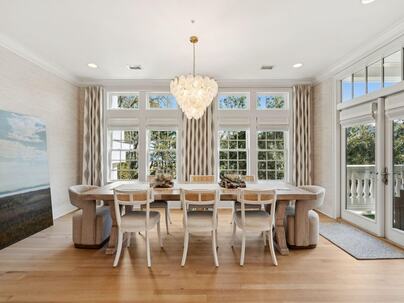 Photo 1 of 25 : 118 Fairbanks Oak Alley, #3b