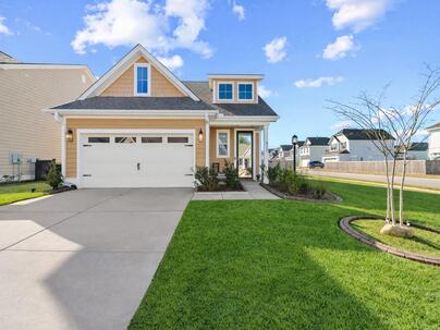 Photo 1 of 25 : 677 Black Pine Road