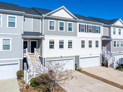 Photo 1 of 25 : 213 Winding River Drive