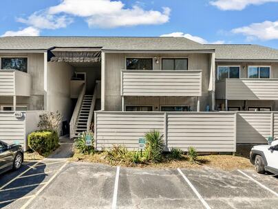 Photo 1 of 21 : 607 Waterwood Drive