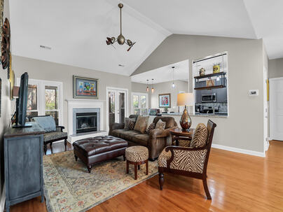 Photo 1 of 25 : 2044 Hallahan Court