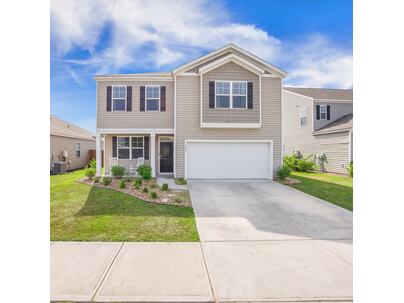 Photo 1 of 25 : 364 Lake Ridge Boulevard