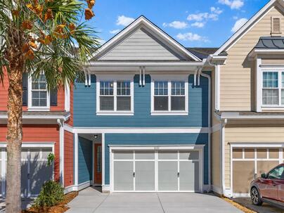 Photo 1 of 25 : 2061 Kings Gate Lane