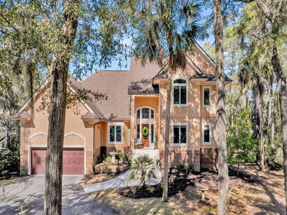 Photo 1 of 25 : 2410 The Haul Over