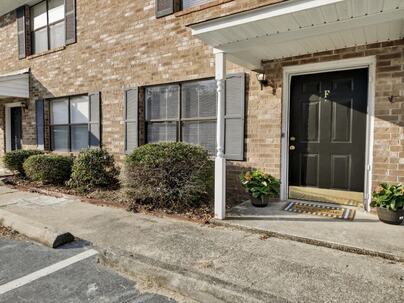 Photo 1 of 24 : 6248 Lucille Drive, #15f