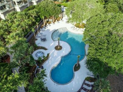 Photo 1 of 12 : 1406 Ocean Club