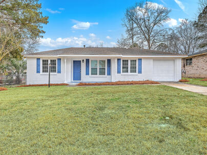 Photo 1 of 22 : 7645 Knollwood Drive