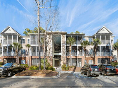 Photo 1 of 25 : 1409 Basildon Road