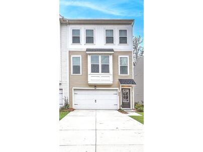 Photo 1 of 25 : 1045 Old Cypress Run