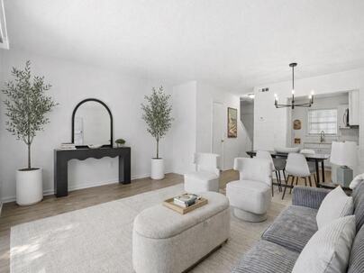 Photo 1 of 25 : 308 Saint Charles Court