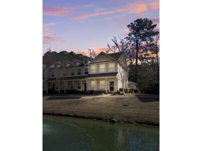 Photo 1 of 20 : 229 Bennett Lane