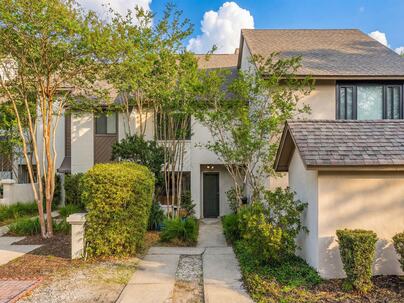 Photo 1 of 25 : 337 Spoonbill Lane