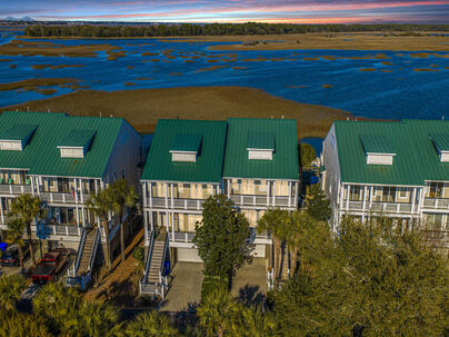 Photo 1 of 25 : 2206 Folly Road