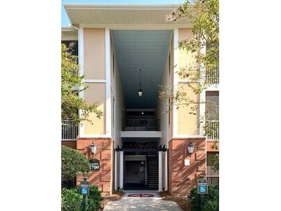 Photo 1 of 19 : 1709 Basildon Road