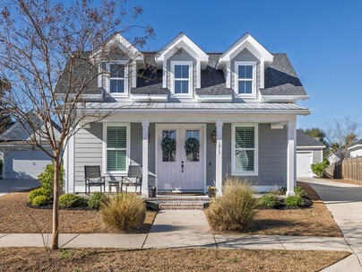 Photo 1 of 25 : 1913 Brittlebush Lane