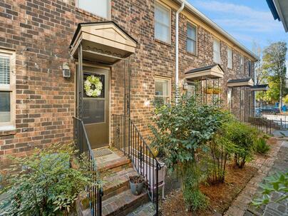 Photo 1 of 17 : 24 Bee Street, #Apt J