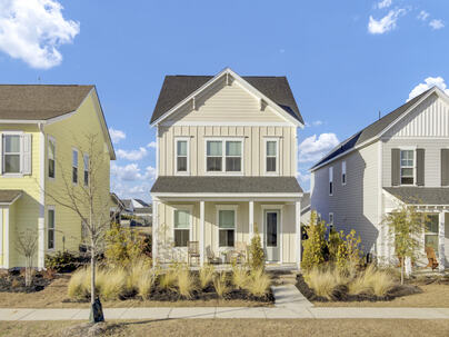 Photo 1 of 25 : 680 Blueway Avenue