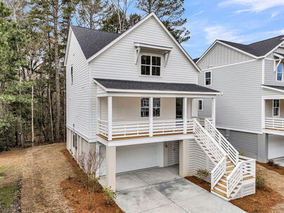 Photo 1 of 25 : 1919 Chestnut Oak Lane