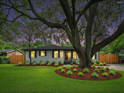 Photo 1 of 16 : 943 Mikell Drive