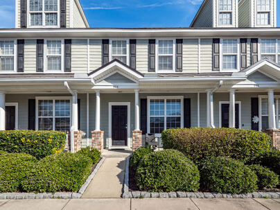 Photo 1 of 25 : 905 Hemingway Circle