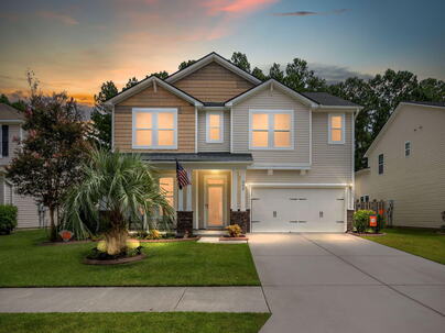 Photo 1 of 25 : 353 Sanctuary Park Drive