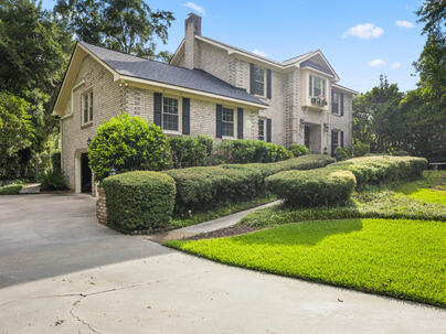 Photo 1 of 25 : 506 Fairington Drive