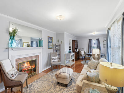 Photo 1 of 25 : 319 Hampton Street