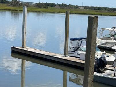 Photo 1 of 2 : 101 Palm Boulevard, #C3