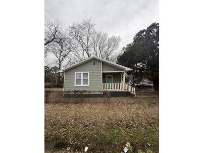 Photo 1 of 12 : 2901 Alabama Drive