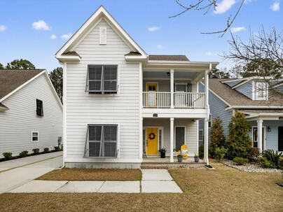 Photo 1 of 25 : 1694 Sparkleberry Lane