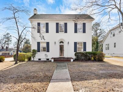 Photo 1 of 25 : 1905 Broughton Street