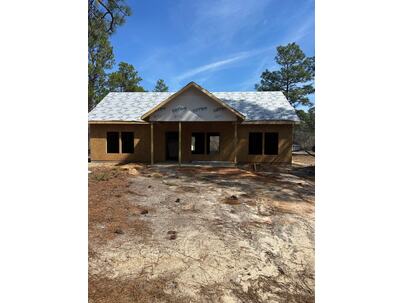 Photo 1 of 15 : 141 Trotter Lane