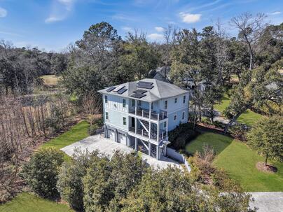 Photo 1 of 25 : 5217 Oak Cove Lane