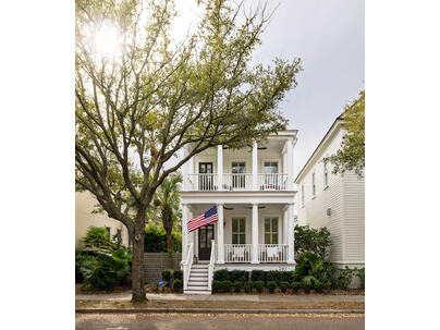 Photo 1 of 25 : 281 Shelmore Boulevard