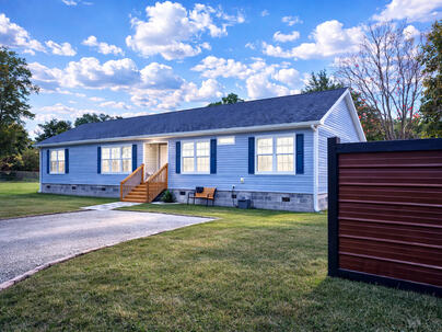 Photo 1 of 16 : 1036 Black Tom Road