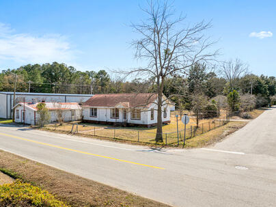 Photo 1 of 25 : 309 Heatley Street