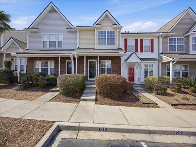 Photo 1 of 23 : 129 Hornby Circle