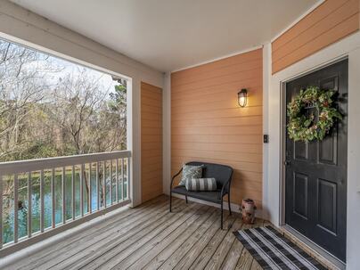 Photo 1 of 25 : 2228 Chatelain Way