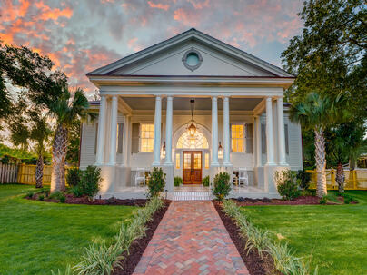 Photo 1 of 25 : 1714 Middle Street