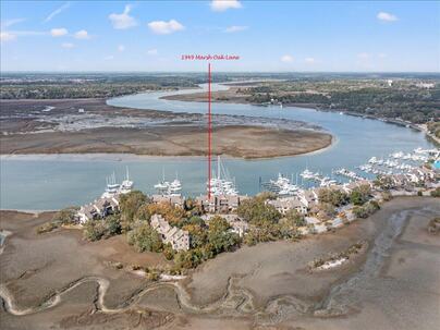 Photo 1 of 25 : 1949 Marsh Oak Lane